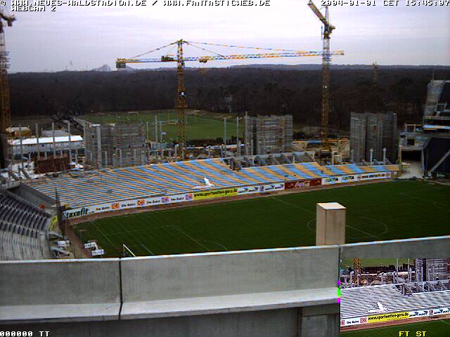 Blick der Webcam auf die Baustelle der  Haupttribüne